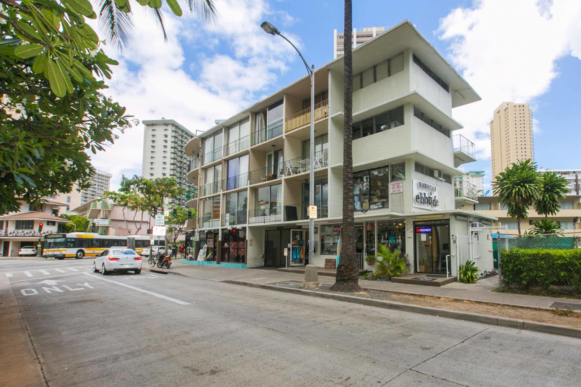 Hawaiian Ebbtide Hotel Exterior photo