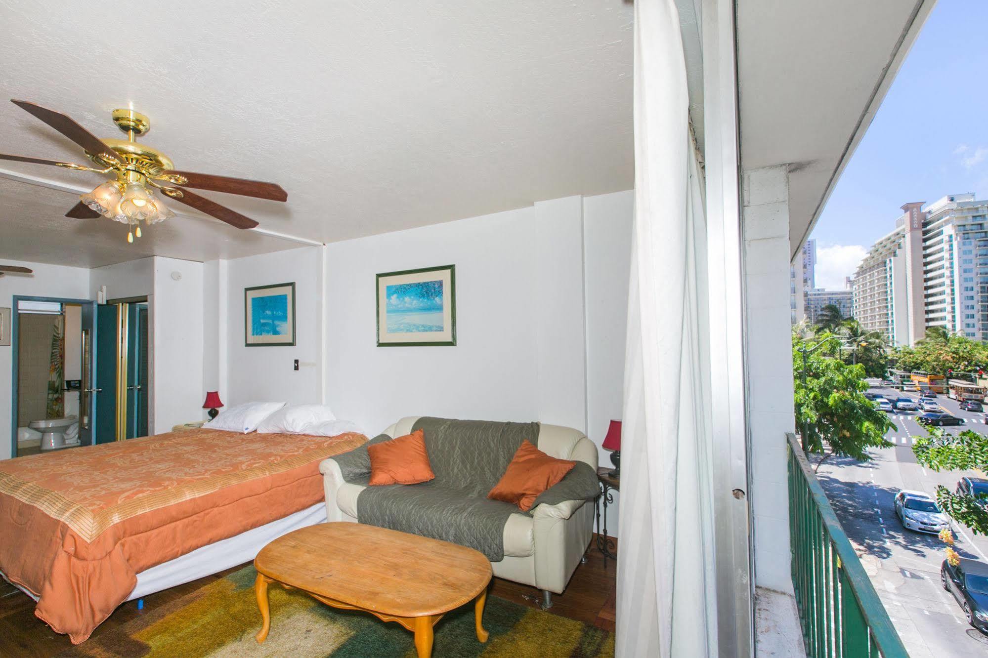 Hawaiian Ebbtide Hotel Exterior photo